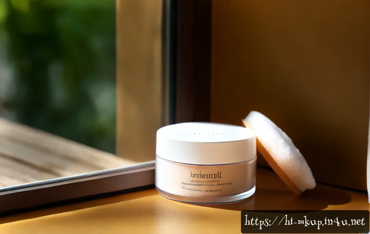 Home 17 루스 파우더와 프레스드 파우더의 차이 - Photorealistic beauty comparison scene on a clean vanity table: an open jar of loose translucent fac...
